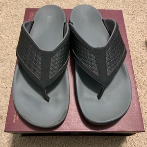 Adidas flip flops